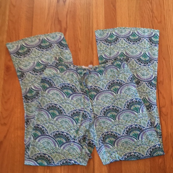 Chelsea & Violet - Picture 2 of 5